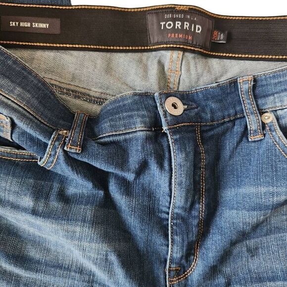 Torrid Sky High Skinny Jeans Plus Size 20 - Picture 4 of 7